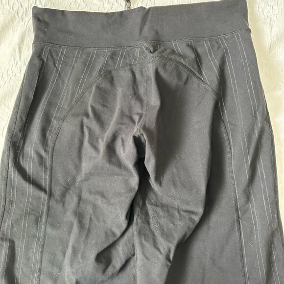 Lululemon Pin Stripe Wide Leg Cropped Yoga Lounge Pant - Picture 4 of 9